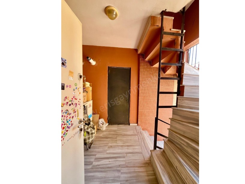 19 MAYIS MAH.DE KAPALI OTOPARKLI AZ KATLI BİNADA 165 M2 NET 5+1 DUBLEX KADIKÖY İSTANBUL