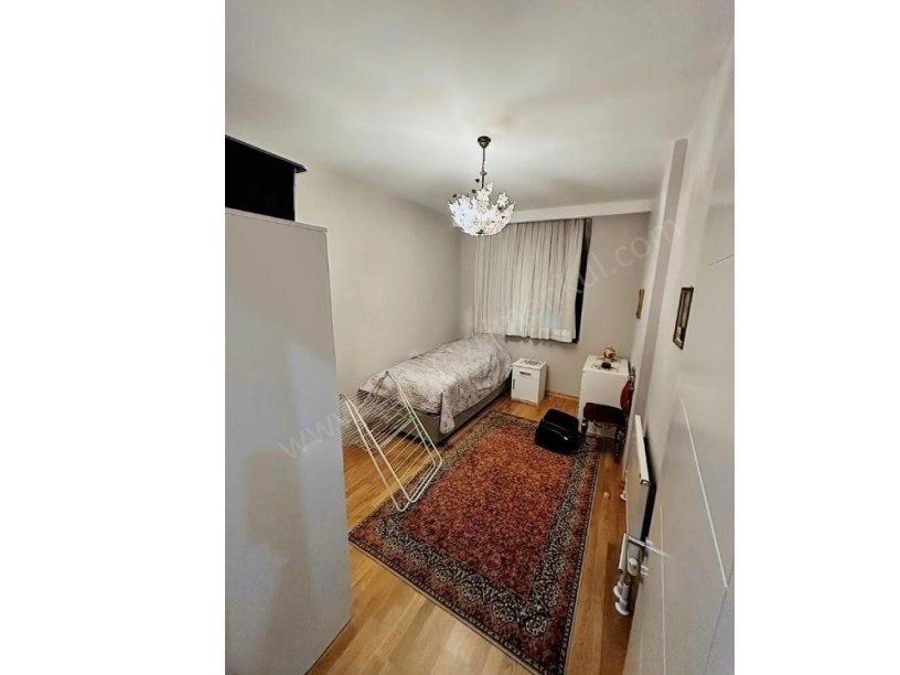 İSTANBUL KOZYATAĞI ŞENESENEVLER KOZYATAĞINDA YENİ BİNADA İSKANLI NET 115 m² GENİŞ 3+1