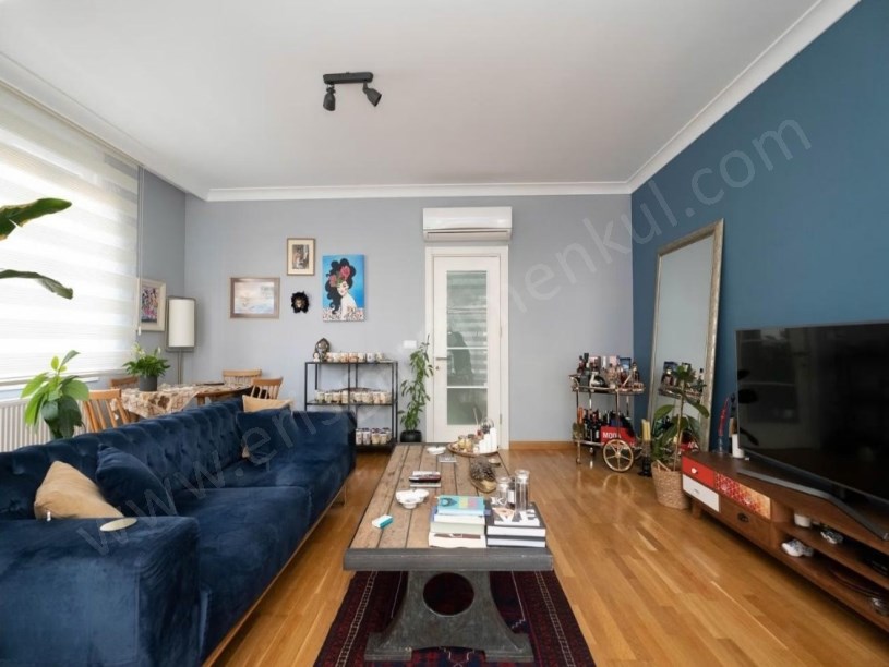 İSTANBUL KADIKÖY  ERENKÖY DE BALKON EBEVEYN BANYO KAT MÜLKİYET TAPULU GENÇ BİNA 3+1 DAİRE