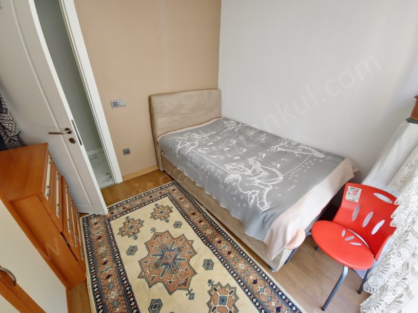 AYŞEKADIN DA İKİ KAT KAPALI OTOPARKLI VE YÜZME HAVUZLU 3+1 DAİRE KADIKÖY İSTANBUL