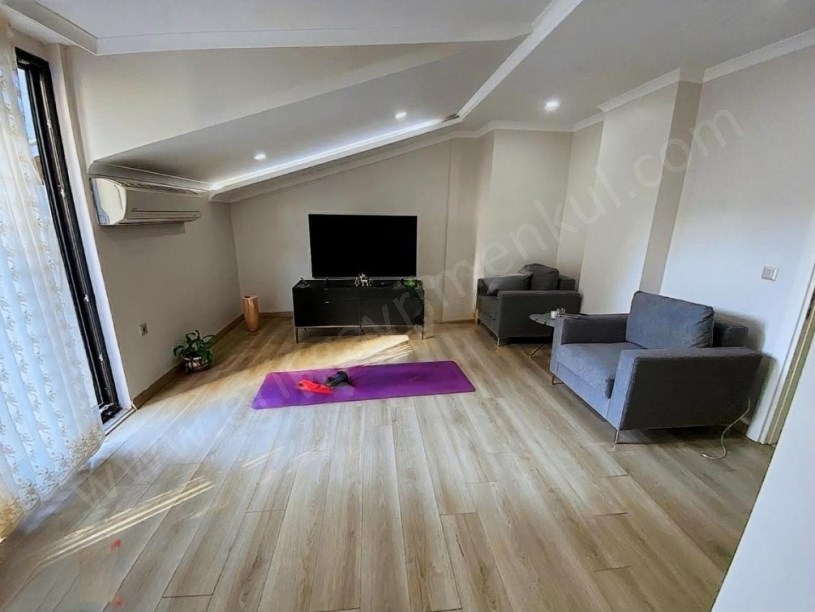 İSTANBUL KADIKÖY SUADİYE 4+2 TERASLI EBEVEYN BANYOLU KAT MÜLKİYET TAPULU DUBLEX DAİRE