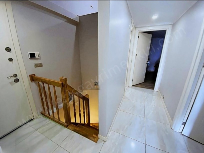 İSTANBUL KADIKÖY SUADİYE 4+2 TERASLI EBEVEYN BANYOLU KAT MÜLKİYET TAPULU DUBLEX DAİRE