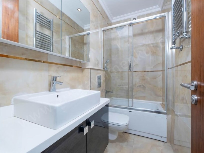 İSTANBUL KADIKÖY Erenköy & Kantarcı Rızada, 252 m2 Net 4+2 Teraslı Dubleks