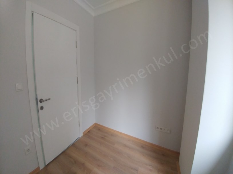 KOZZY AVM YE VE SUADİYE MARMARAY A YÜRÜYÜŞ MESAFESİNDE 3+1 DAİRE KADIKÖY İSTANBUL