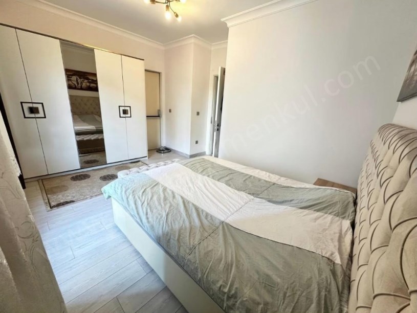 İSTANBUL KADIKÖY SUADİYE DE NEZİH KONUMDA YENİ BİNADA EBEVEYNLİ