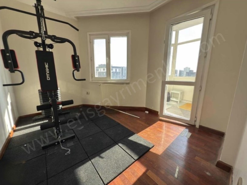 İSTANBUL KADIKÖY SUADİYEDE SATILIK 3+2 DUBLEKS DAİRE MARMARAYA 5 DK