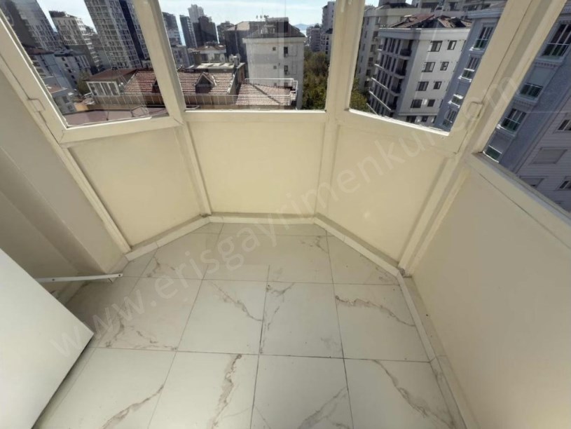 İSTANBUL KADIKÖY SUADİYEDE SATILIK 3+2 DUBLEKS DAİRE MARMARAYA 5 DK