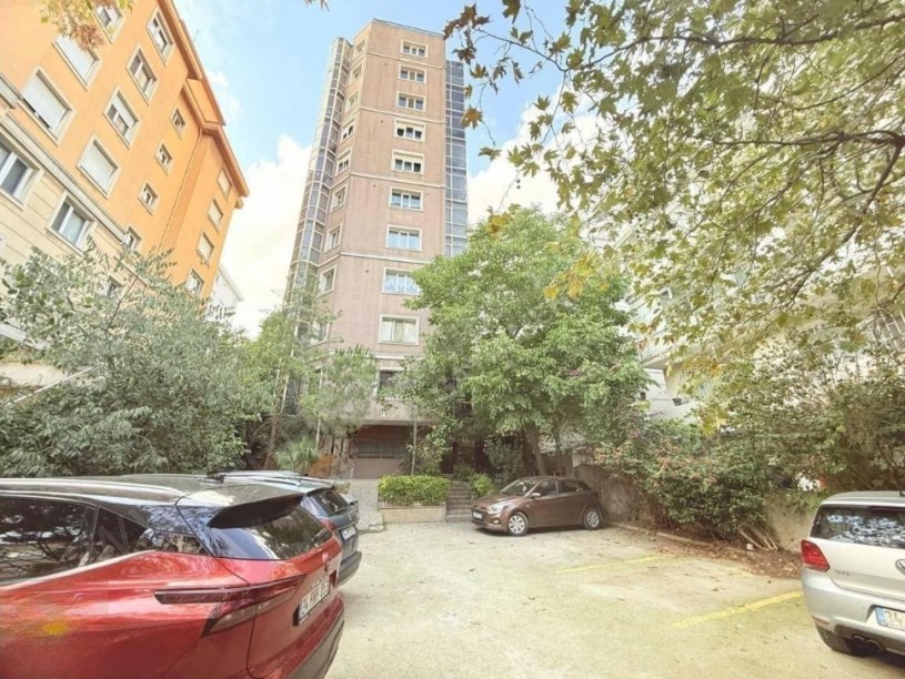 İSTANBUL KADIKÖY SUADİYEDE SATILIK 3+2 DUBLEKS DAİRE MARMARAYA 5 DK