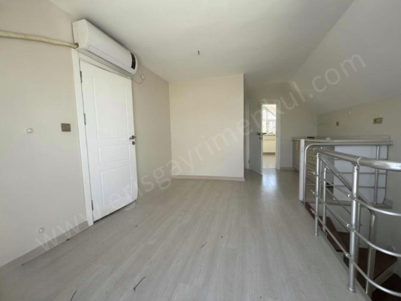 İSTANBUL KADIKÖY SUADİYEDE SATILIK 3+2 DUBLEKS DAİRE MARMARAYA 5 DK