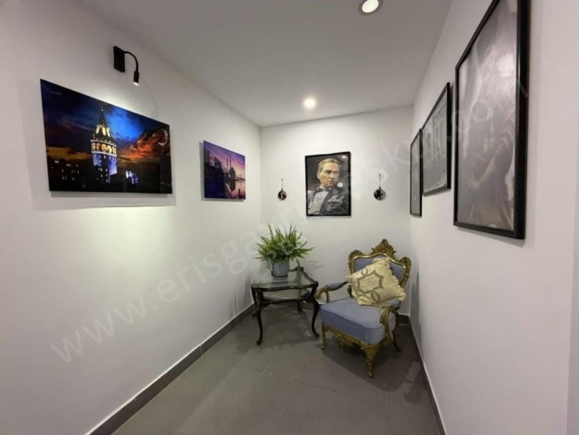 İSTANBUL KADIKÖY  SUADİYE KAPTAN ARİFTE SİTE İÇERİSİNDE BALKONLU 3+1