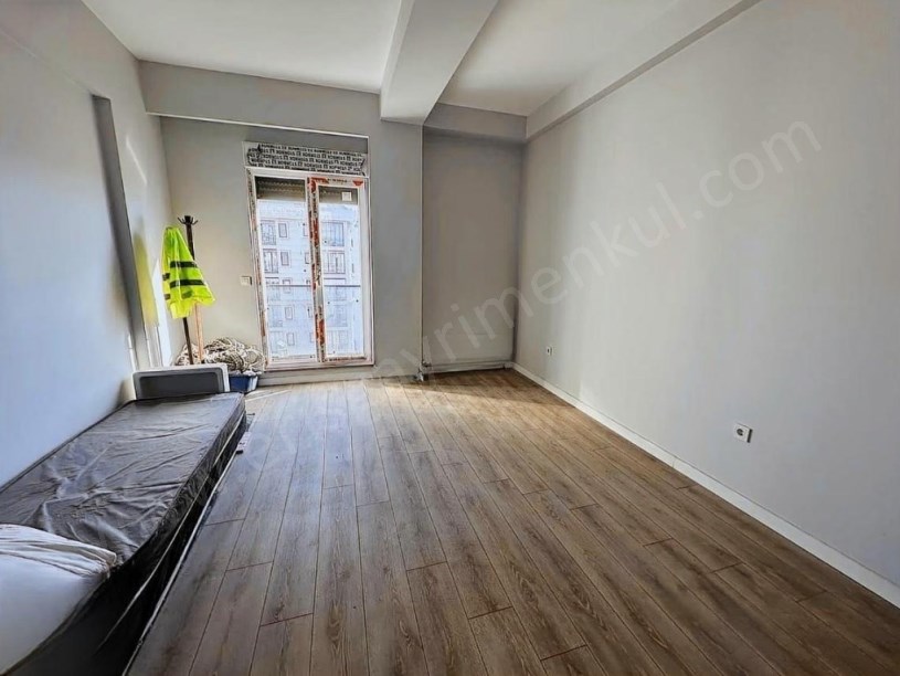 İSTANBUL KADIKÖY 2YILLIK 3+2+30m2 TERAS 3BANYO DENİZ MANZARALI METRO TREN YAKIN