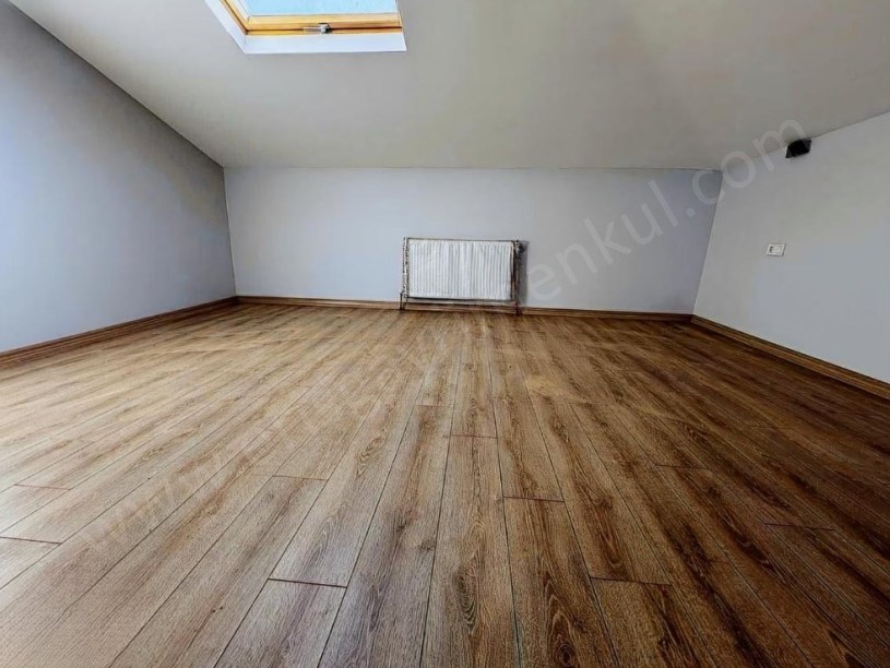 İSTANBUL KADIKÖY 2YILLIK 3+2+30m2 TERAS 3BANYO DENİZ MANZARALI METRO TREN YAKIN