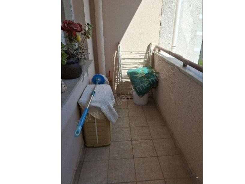 KOZZY AVM YAKINI 130 M2 3+1 DAİRE GENİŞ ARSA İÇİNDE KADIKÖY İSTANBUL