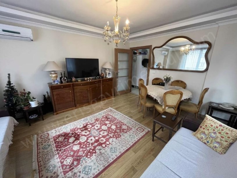 KADİKÖY ŞENESENEVLERDE YENİ BİNADA, BALKONLU 2+1 İSKANLI SATILIK DAİRE