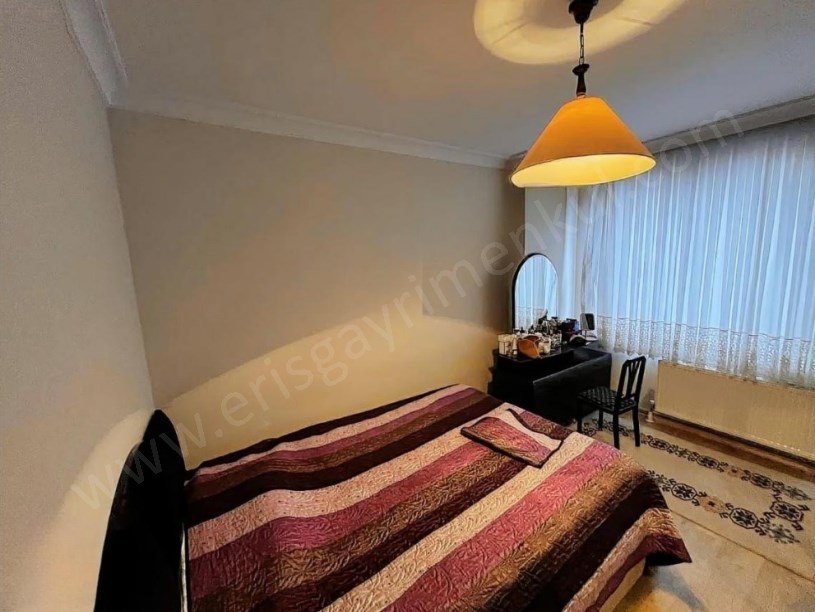 KADİKÖY ŞENESENEVLERDE YENİ BİNADA, BALKONLU 2+1 İSKANLI SATILIK DAİRE