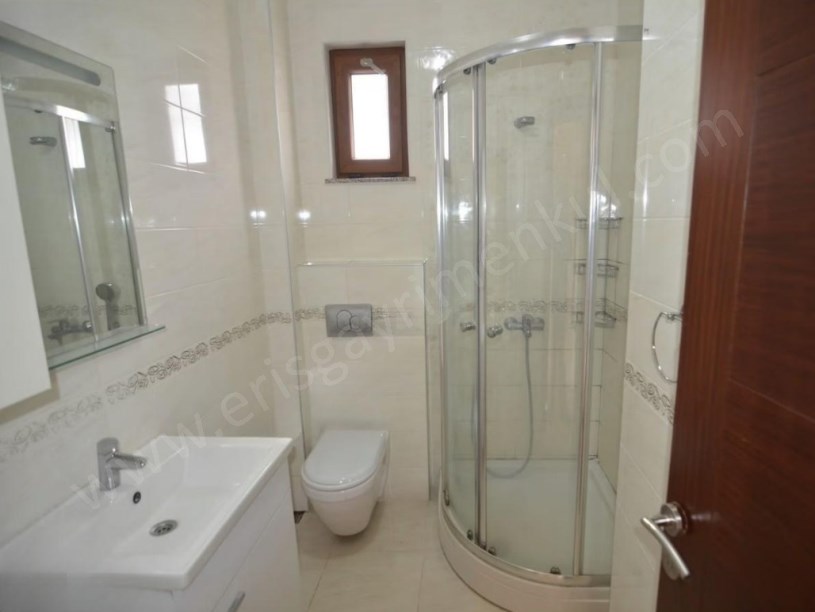 İSTANBUL KADIKÖY Ethem Efendide 5. Kat 2+1 Kombili, Boş Daire