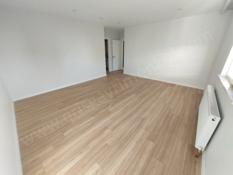 Kozzy Avm Yakını Büyük Balkonlu, Ebeveyn Banyolu, 140 m² Net 4+1 Kadıköy İstanbul