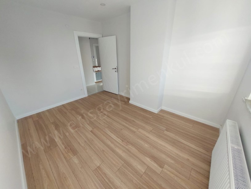 Kozzy Avm Yakını Büyük Balkonlu, Ebeveyn Banyolu, 140 m² Net 4+1 Kadıköy İstanbul