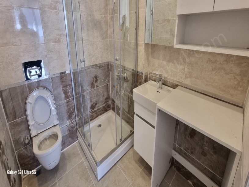 KOZYATAĞI 3 YAŞ 3+1 KİRA SENELİK İSTENMEKTE 70,000 TL AYLIK KABUL EDİLMİYOR