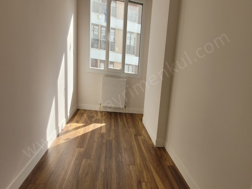 KOZYATAĞI 3 YAŞ 3+1 KİRA SENELİK İSTENMEKTE 70,000 TL AYLIK KABUL EDİLMİYOR