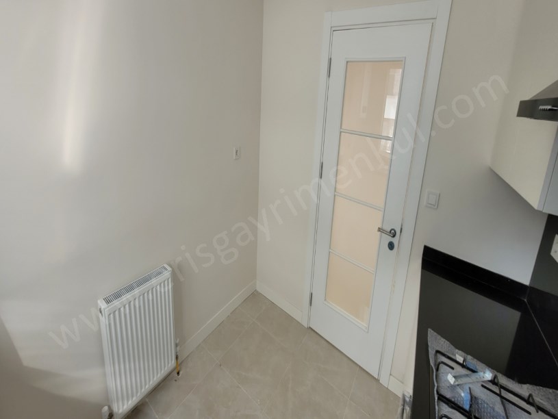 KOZYATAĞI 3 YAŞ 3+1 KİRA SENELİK İSTENMEKTE 70,000 TL AYLIK KABUL EDİLMİYOR