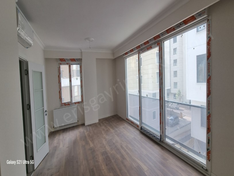 KOZYATAĞI 3 YAŞ 3+1 KİRA SENELİK İSTENMEKTE 70,000 TL AYLIK KABUL EDİLMİYOR