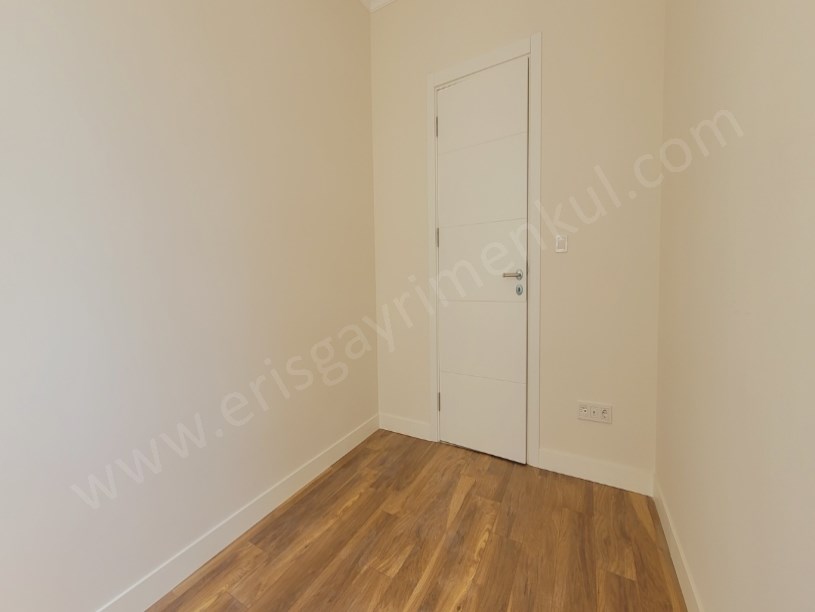 KOZYATAĞI 3 YAŞ 3+1 KİRA SENELİK İSTENMEKTE 70,000 TL AYLIK KABUL EDİLMİYOR