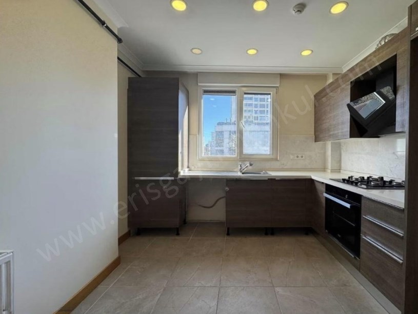 İSTANBUL KADIKÖY Suadiye de 3+1  Satılık Daire