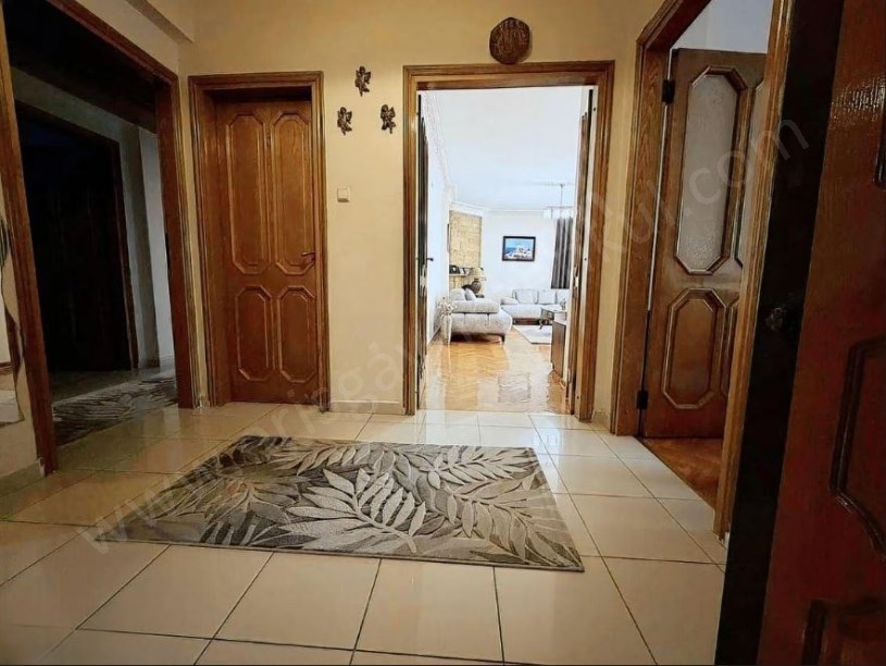 BOSTANCI MAH. DE 140 M2 ŞÖMİNELİ ARA KAT 3+1 DAİRE KADIKÖY İSTANBUL