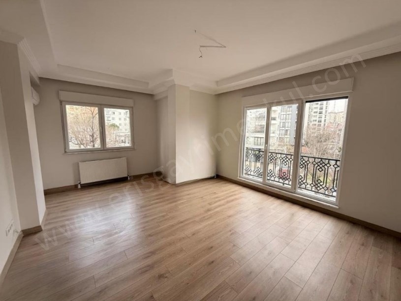 İSTANBUL KADIKÖY Bostancı Marmaray ve Metroya 5 Dakika Modern 3+1 Satılık Daire