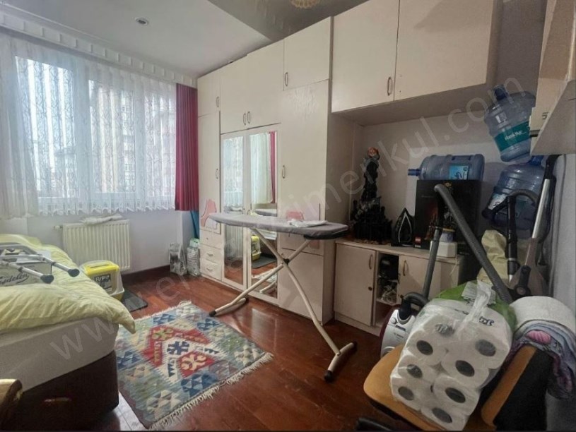 KOZZY AVM VE MİNİBÜS CAD YAKINI DEPREM SONRASI BALKONLU 110 M2 NET 3+1 DAİRE ERENKÖY İSTANBUL