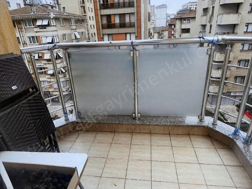 KOZZY AVM VE MİNİBÜS CAD YAKINI DEPREM SONRASI BALKONLU 110 M2 NET 3+1 DAİRE ERENKÖY İSTANBUL