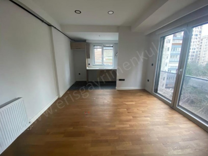 İSTANBUL KADIKÖY Suadiyede Bağdat Caddesi ve Marmaraya Yakın 2+1 Satılık Daire