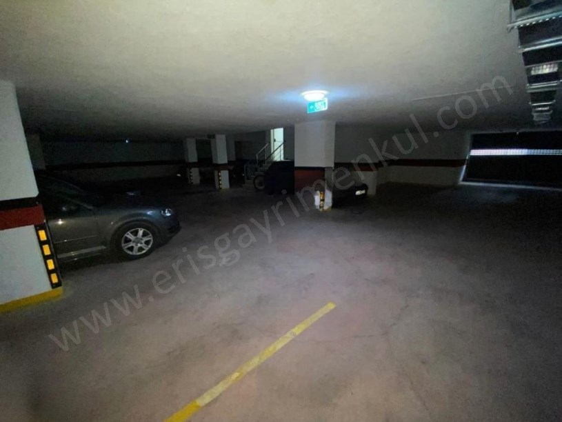 İSTANBUL KADIKÖY Suadiyede Bağdat Caddesi ve Marmaraya Yakın 2+1 Satılık Daire