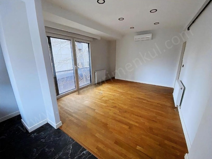 İSTANBUL KADIKÖY Suadiyede Bağdat Caddesi ve Marmaraya Yakın 2+1 Satılık Daire