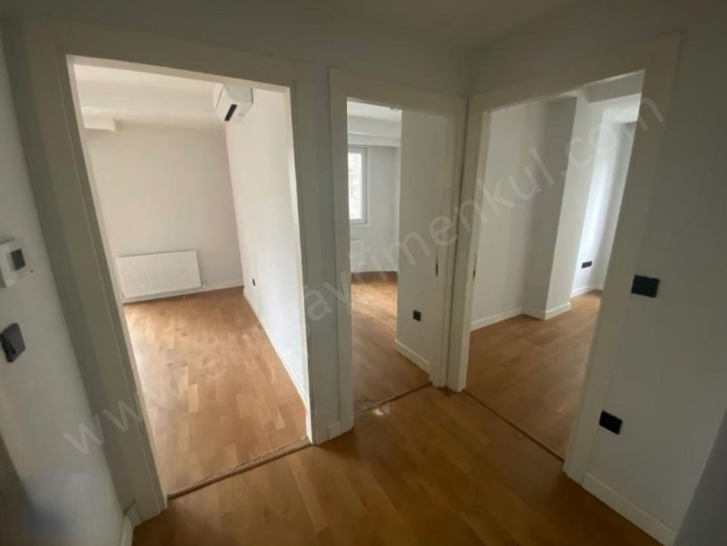 İSTANBUL KADIKÖY Suadiyede Bağdat Caddesi ve Marmaraya Yakın 2+1 Satılık Daire