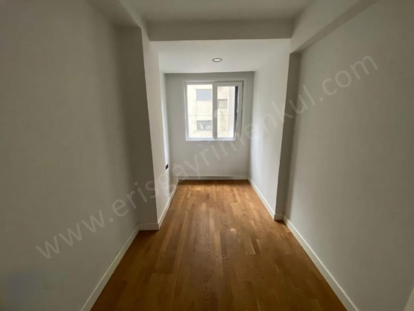 İSTANBUL KADIKÖY Suadiyede Bağdat Caddesi ve Marmaraya Yakın 2+1 Satılık Daire