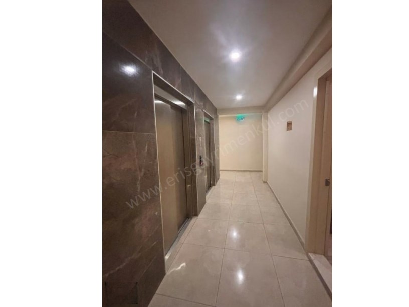 İSTANBUL KADIKÖY KOZYATAĞINDA 2 BALKONLU ÖNÜ TAMAMİYLE AÇIK ULTRA LÜX DAİRE