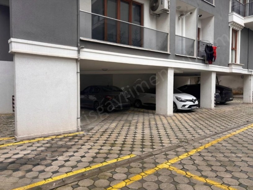 İSTANBUL KADIKÖY KOZYATAĞINDA 2 BALKONLU ÖNÜ TAMAMİYLE AÇIK ULTRA LÜX DAİRE