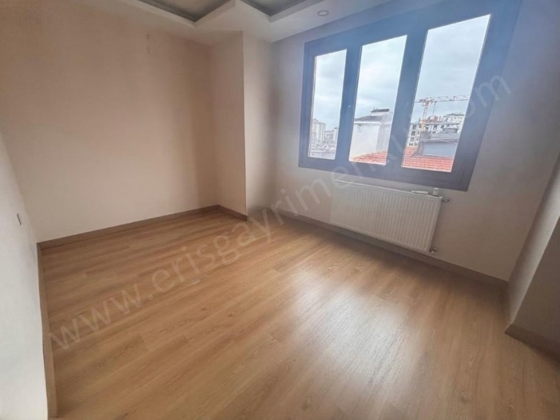 İSTANBUL KADIKÖY KOZYATAĞINDA 2 BALKONLU ÖNÜ TAMAMİYLE AÇIK ULTRA LÜX DAİRE