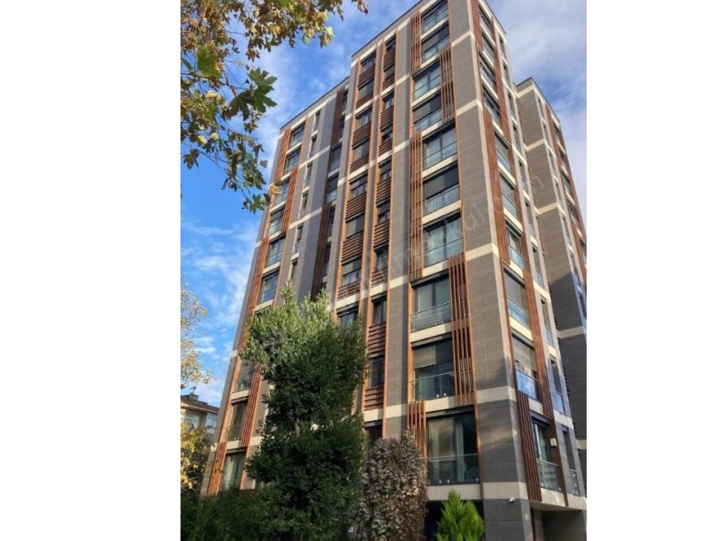  İSTANBUL KADIKÖY ERENKÖY DE  3+1 GÜNEY BATI 120M2