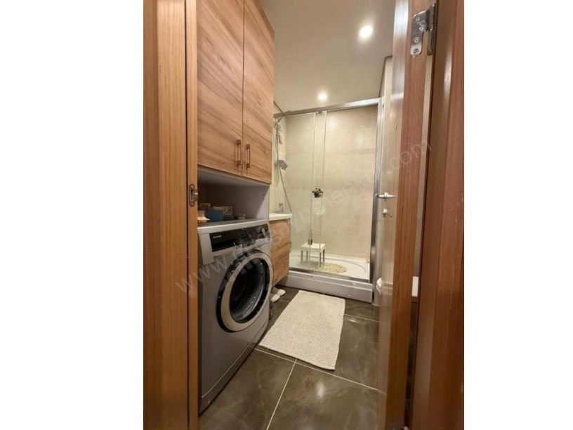  İSTANBUL KADIKÖY ERENKÖY DE  3+1 GÜNEY BATI 120M2