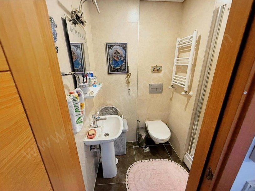  İSTANBUL KADIKÖY ERENKÖY DE  3+1 GÜNEY BATI 120M2