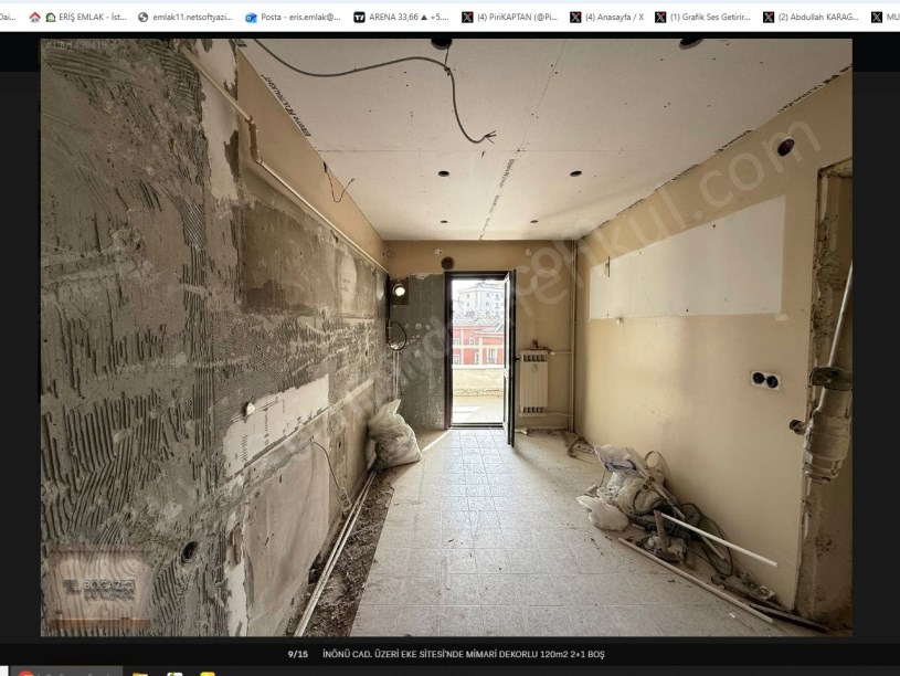 İSTANBUL KADIKÖY İnönü Cad. Site İçerisinde Mimari Dekorlu, Balkonlu 120 m² 2+1