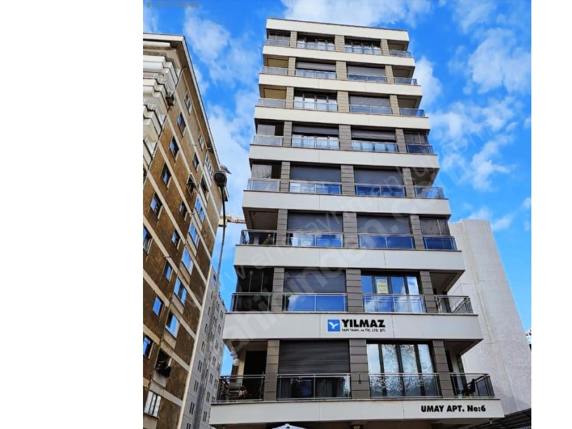 İSTANBUL KADIKÖY Kozyatağı Yeni Binada Önü Kapanmaz Mükemmel Konumda Satılık