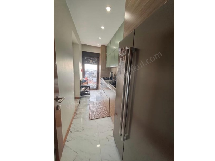 İSTANBUL KADIKÖY  DENİZ MANZARALI VATANDAŞLIĞA UYGUN SATILIK DAİRE