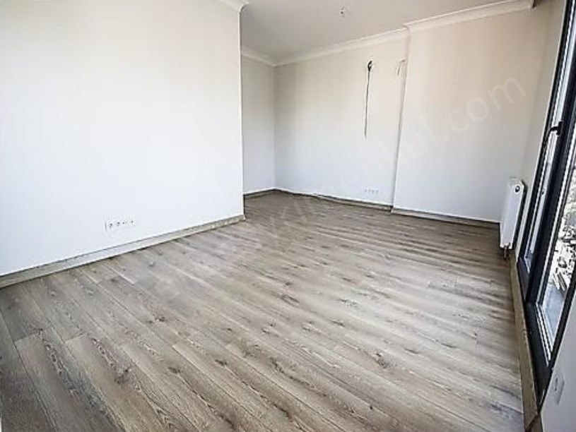 İSTANBUL KADIKÖY KAZASKERDE 3+1 YENİ LÜKS PRESTİJLİ BİNADA