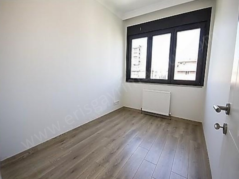 İSTANBUL KADIKÖY KAZASKERDE 3+1 YENİ LÜKS PRESTİJLİ BİNADA