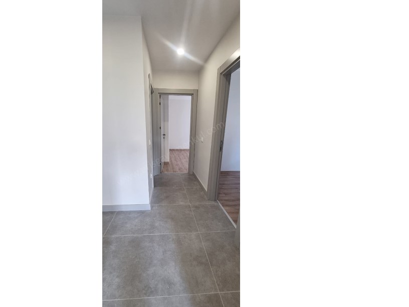 BOSTANCI DA ÇOK MERKEZİ KONUMDA SAKİN SOKAKTA 2+1 KOMBİLİ DAİRE