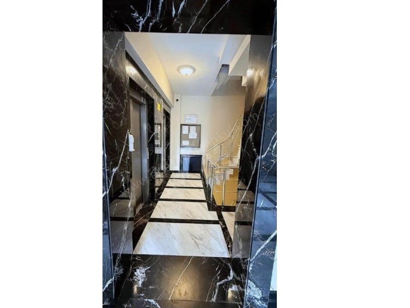 İSTANBUL KADIKÖY ŞAŞKINBAKKAL BAĞDAT CAD.2DK.MESAFEDE LÜKS SATILIK FIRSAT DAİRE